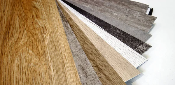 Campioni di laminato di legno naturale per pavimenti — Foto Stock