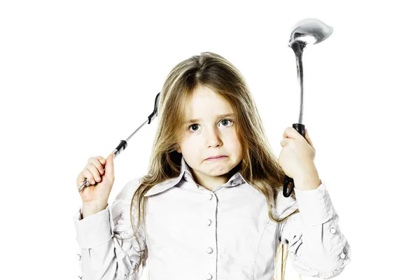 Wütendes kleines Mädchen mit Suppenkelle — Stockfoto