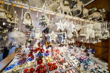 El yapımı Hatıra Eşyası ile geleneksel Noel Pazar
