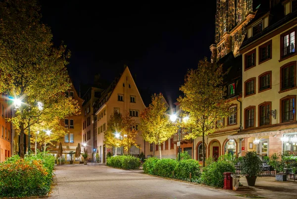 Antiguo centro de Estrasburgo vista a la calle noche — Foto de Stock