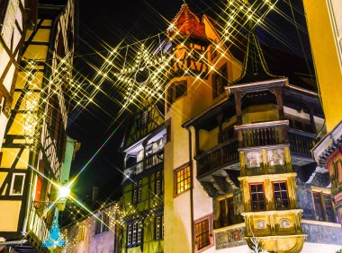 Harika, Colmar, Alsace, Fransa için Noel vurgulama. Viyadükler