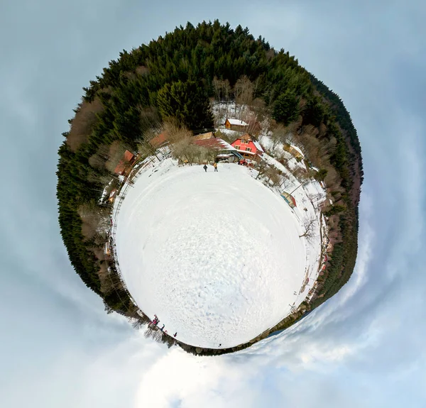 360-gradenperspectief van snowy field, winterdag — Stockfoto