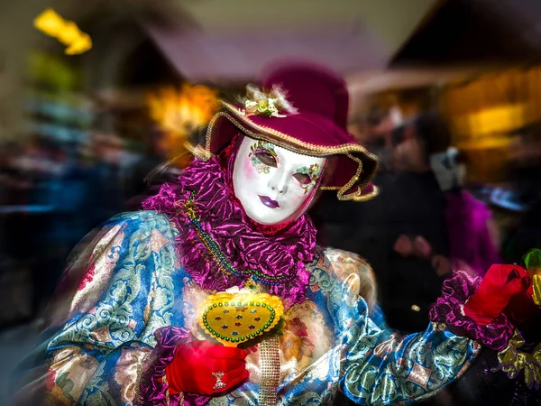 社説は、2017 年 3 月 4 日: ロスハイム, フランス: ベネチアン ・ カーニバル マスク — ストック写真
