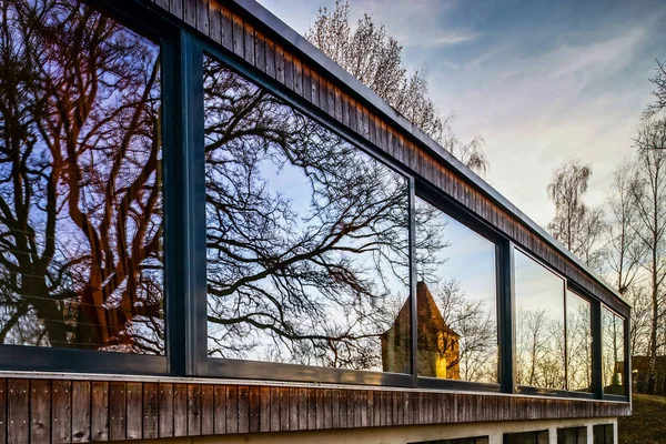 Arquitectura clásica de la ciudad de Suiza vista de calle — Foto de Stock