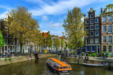 Redaksiyon: 7 Mayıs 2017: Amsterdam, Hollanda: Bahar güneşli bir günde