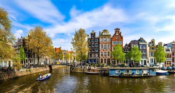 Editorial: 7 de mayo de 2017: Amsterdam, Holanda: Primavera de Europa — Foto de Stock