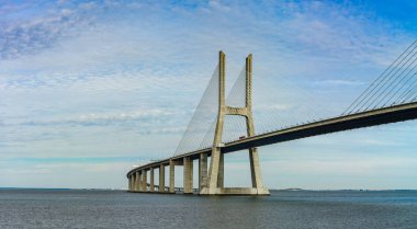 Vasco da Gama Köprüsü Lizbon panoramik görünümü