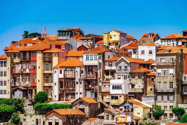 Renkli minyatür tilt-shift görüntülemek eski şehir merkezi, Porto, Po — Stok fotoğraf