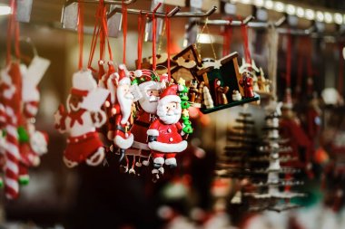 Geleneksel Noel Pazar ile el yapımı Hatıra Eşyası, Strazburg