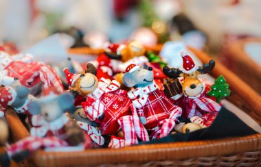 Geleneksel Noel Pazar ile el yapımı Hatıra Eşyası, Strazburg
