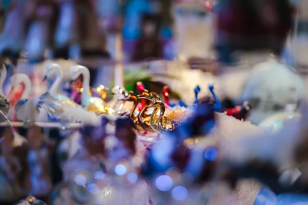 Traditionell julmarknad med handgjorda souvenirer, Strasbourg — Stockfoto