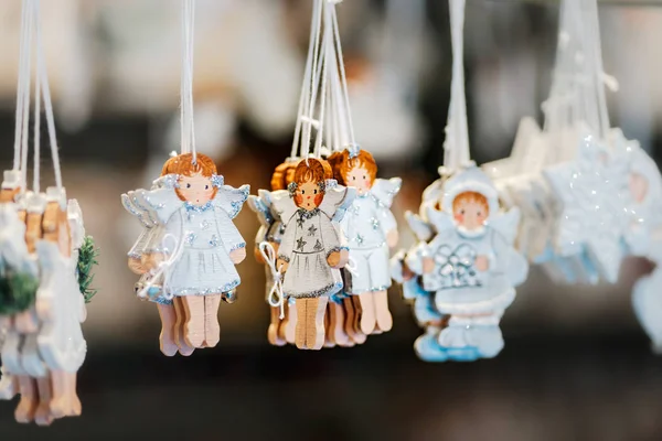 Traditionele kerstmarkt met handgemaakte souvenirs, Straatsburg — Stockfoto