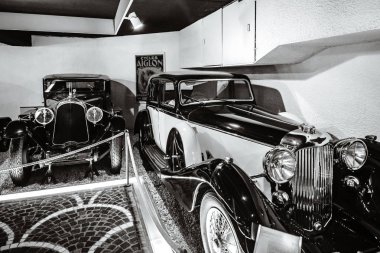 Redaksiyon: 29 Ekim 2017: Martigny, İsviçre. Retro otomobil 