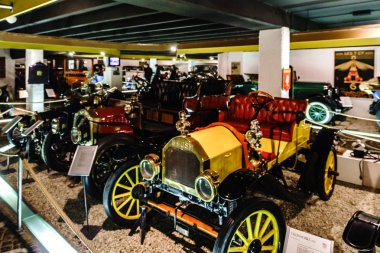 Redaksiyon: 29 Ekim 2017: Martigny, İsviçre. Retro otomobil 