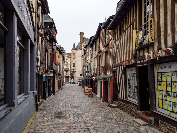 Editorial: 27th October 2019: Rennes, France. Cold deserted stre — Stock Photo, Image
