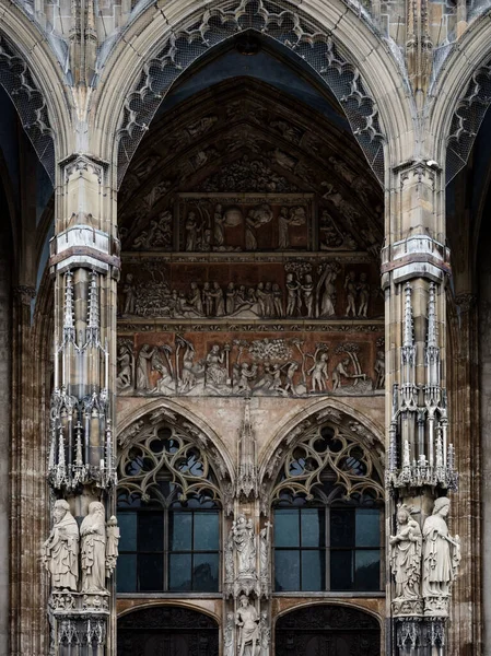 Superbe intérieur de la plus haute cathédrale d'Allemagne, la cathédrale — Photo