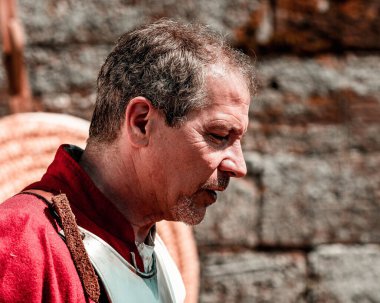 Lichtenberg, Fransa - 1 Mayıs 2019: Kostümlü Ortaçağ Festivali