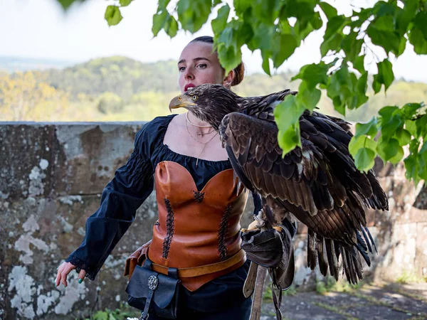 Lichtenberg, Francja - 1 maja 2019: Średniowieczny festiwal w kostiumie — Zdjęcie stockowe