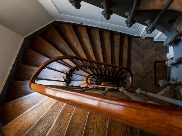 Escalera Antiguo Edificio Apartamentos París Lavabo Común Vidrieras Antiguas Estado — Foto de Stock