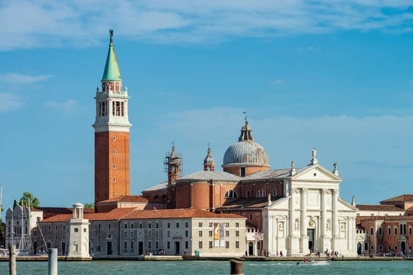 Der Markusplatz Venedig Hoher Glockenturm Einem Sonnigen Tag Italien — Stockfoto