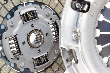 Yayın yatak ile disk ve debriyaj sepeti