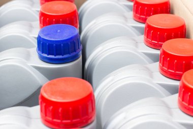 Yeni antifriz şişe