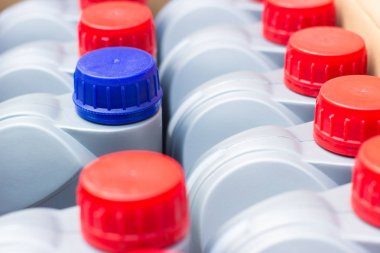 Yeni antifriz şişe