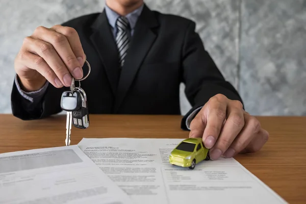 Concepto de transporte y propiedad — Foto de Stock