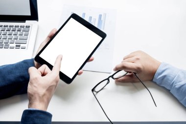 Finansal rakamları progre ifade eden analiz iş Danışmanı