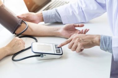 Sağlık, hastane ve tıp kavramı - doktor ve hasta m