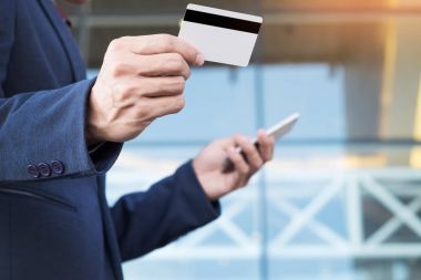 erkek sahibi arama numarasına smartphone cep telefonu ile 