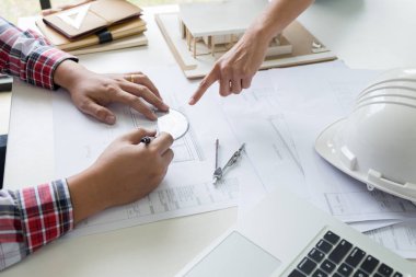 Masada blueprint - Clo ile tartışırken mimar mühendis