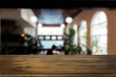 Ahşap masa ve oda iç dekorasyon arka plan boş, eşya