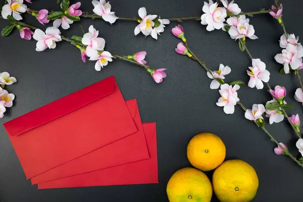 Vacaciones planas de año nuevo chino paquete rojo y de accesorios — Foto de Stock