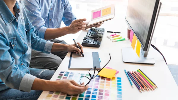 Samen kleuren u ontwerper grafisch creatief creativiteit te werken — Stockfoto