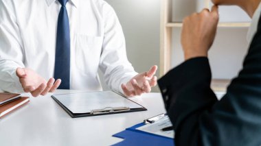 İş görüşmesi, kurumsal işveren ya da işe alım süreci konsepti ile görüşme sırasında işe alım