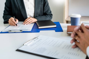 İş görüşmesi, kurumsal işveren ya da işe alım süreci konsepti ile görüşme sırasında işe alım