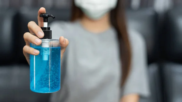 Gelalkohol Pumpflasche Zur Reinigung Von Händewaschmitteln Gegen Keime Und Grippeviren — Stockfoto