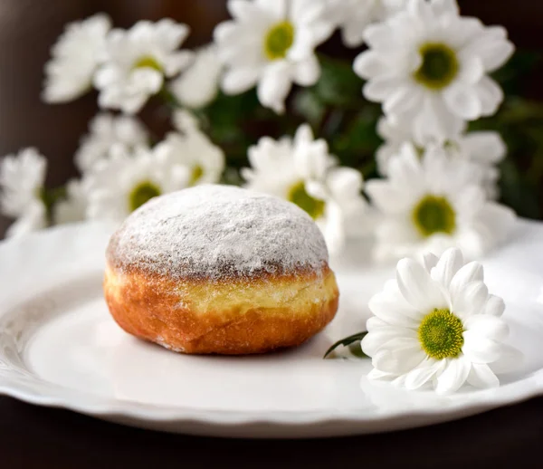 Homemade donut with flowers — Stock Photo, Image