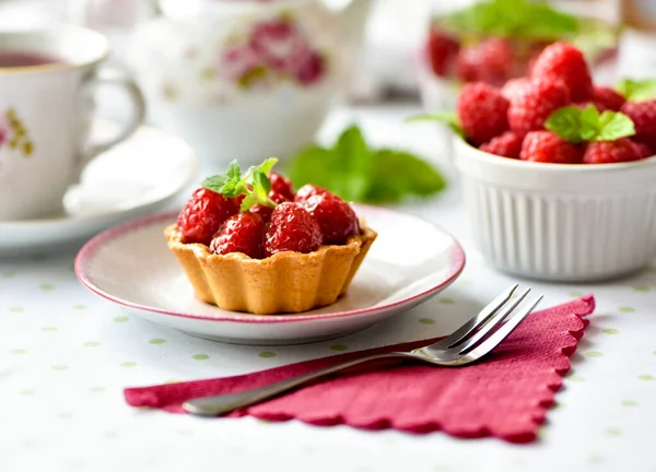 Rasberry Mini Tart Cake — Stock Photo, Image