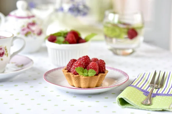 Ahududu Mini Tart Keki — Stok fotoğraf