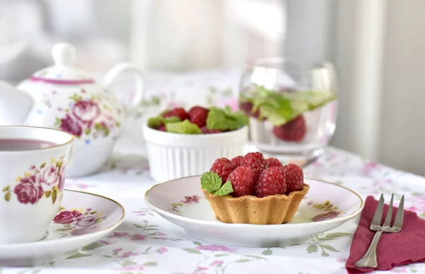 Rasberry Mini Tart Cake — Stock Photo, Image