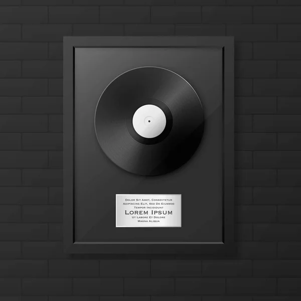 Realistisk vektor Lp och etikett i glänsande svart ram ikon närbild på svart tegel vägg bakgrund. Enda album disc award. Formgivningsmall. Lager vektor mockup. Eps10. — Stock vektor