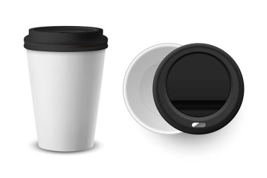 Vektör 3d Gerçekçi Beyaz Tek Kullanılabilir Kağıt, Siyah Lid setli İçecekler İçin Plastik Kahve Bardağı Beyaz Arkaplanda izole edildi. Tasarım Şablonu, Mockup. Üst ve Ön Görünüm