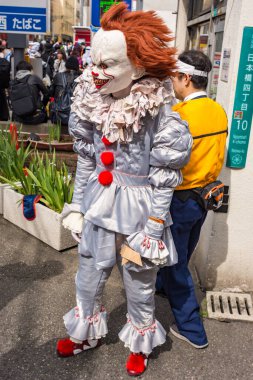 Osaka / Japonya - 18 Mart 2018: Nipponbashi Street Festa, renkli kostüm ve anime festivali her Mart ayında Japonya 'nın Osaka kentinde düzenlenir. Dünyanın en büyük kostüm etkinliklerinden biri.