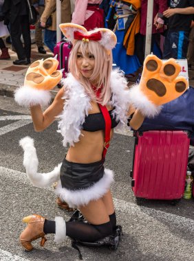 Osaka / Japonya - 18 Mart 2018: Nipponbashi Street Festa, renkli kostüm ve anime festivali her Mart ayında Japonya 'nın Osaka kentinde düzenlenir. Dünyanın en büyük kostüm etkinliklerinden biri.