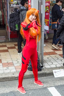 Osaka / Japonya - 18 Mart 2018: Nipponbashi Street Festa, renkli kostüm ve anime festivali her Mart ayında Japonya 'nın Osaka kentinde düzenlenir. Dünyanın en büyük kostüm etkinliklerinden biri.