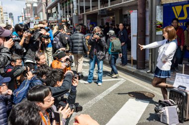 Osaka / Japonya - 18 Mart 2018: Nipponbashi Street Festa, renkli kostüm ve anime festivali her Mart ayında Japonya 'nın Osaka kentinde düzenlenir. Dünyanın en büyük kostüm etkinliklerinden biri.