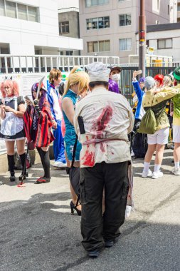 Osaka / Japonya - 18 Mart 2018: Nipponbashi Street Festa, renkli kostüm ve anime festivali her Mart ayında Japonya 'nın Osaka kentinde düzenlenir. Dünyanın en büyük kostüm etkinliklerinden biri.