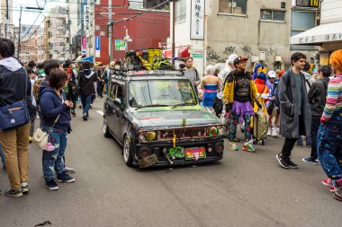 Osaka / Japonya - 18 Mart 2018: Nipponbashi Street Festa, renkli kostüm ve anime festivali her Mart ayında Japonya 'nın Osaka kentinde düzenlenir. Dünyanın en büyük kostüm etkinliklerinden biri.
